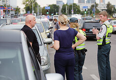 Žirmūnuose susidūrė keturi automobiliai