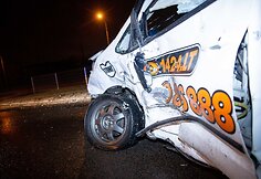 Geležinio Vilko gatvėje susidūrė taksi automobilis su „Mercedes-Benz“ automobiliu
