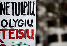 Kovo 8-osios solidarumo eitynės „Visos moterys dirba, bet ne visoms moka“