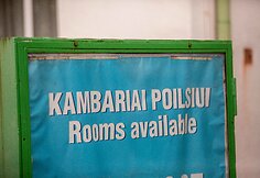 Šalti ir lietingi orai baido Palangos poilsiautojus