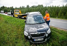 Čekoniškių kaime vertėsi „Škoda“