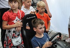 Aplink Lietuvą retromobiliai