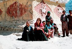 Su ladakiečiais. Indija 1996 metai
