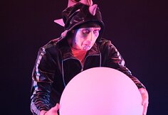 KVMT premjera – „Tikroji dinozaurų istorija“