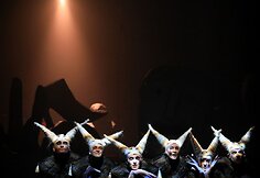 Valstybinio &Scaron;iaulių dramos teatro Mindaugas (rež. Nikolas Darnst&auml;dt, Vokietija).