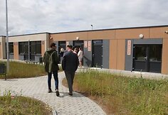 Naujuose moduliniuose nameliuose nakvoti galės 51 žmogus