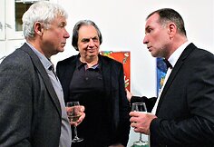 Parodos atidaryme (i&scaron; kairės) Verslininkas K.Vilutis, dailininkas R.Savickas ir menotyrininkas S Pilinkus