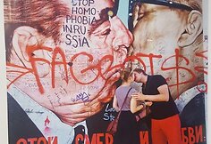 Teatro temos pasitiko ir lėktuve
