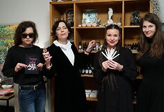 Aktorės Inga Mikutavičiūtė, Goda Piktytė, parfumerė Eglė Jonaitytė ir aktorė Eglė Grigaliūnaitė