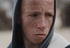 Kadras i&scaron; filmo &bdquo;Brolystė&ldquo;