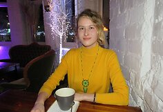 Dailininkės iniciatyva Marijampolėje ant tunelio sienų įamžinami žmonių veidai