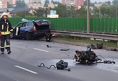 Vilniuje automobilis rėžėsi į atitvarus