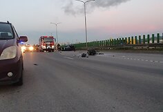 Vilniuje automobilis rėžėsi į atitvarus