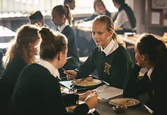 Jūratės Onaitytės vaidmuo naujojoje kino juostoje &bdquo;Pilis&ldquo;