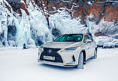 &bdquo;Lexus&ldquo; nuotykiai ant už&scaron;alusio Baikalo ežero