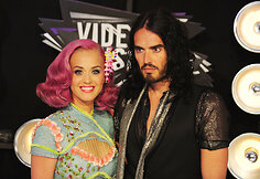 Katy Perry ir Russellas Brandas 2011 metais
