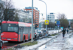 Sostinės gatvėse baigia nutirpti sniegas