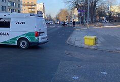 Prie J.Basanavičiaus gatvės rastas daiktas, panašus į granatą