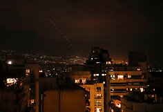 Iranas paleido raketas į Izraelį