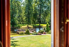 Dvarelis užmiestyje