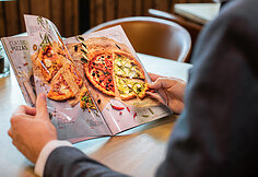 Garsus šefas įvertino Vilniuje duris atvėrusį restoraną „Olive Kitchen“