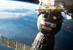 NASA astronautas Chrisas Cassidy ir rusų kosmonautai Anatolijus Ivanišinas bei Ivanas Vagneris nusileido Žemėje