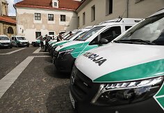 Lietuvos policija įsigijo Įsigijo 19 naujų reagavimo mikroautobusų &bdquo;Mercedes-Benz Vito&ldquo;