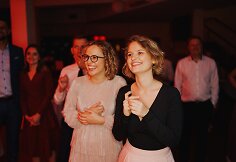 Gabrielė Bernotaitė su sužadėtine Gerda