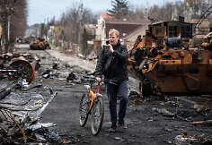 Ukrainiečiai grįžta į rusų karių suniokotas vietoves
