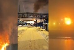 Rusijoje netoli Sankt Peterburgo užsidegė gamtinių dujų terminalas