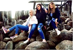 Grupės &bdquo;Queens of Roses&ldquo; narės