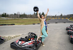 Žinomi žmonės kartingų trasoje