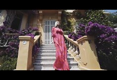 Eleonora Sebrova vaizdo klipe „I Follow You“