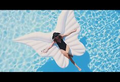 Eleonora Sebrova vaizdo klipe „I Follow You“