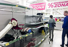 Paskelbus apie „Prismos“ uždarymą lietuviai šluoja parduotuvės lentynas