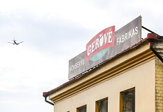 Griaunamas „Gerovės“ fabrikas Vilniuje, jo vietoje iškils didžiulė „Rimi“