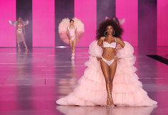 &bdquo;Victoria Secret&ldquo; kolekcijos pristatymas