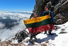 Taranakio ugnikalnis: Agnė ir Vaidas 2400 m aukštyje
