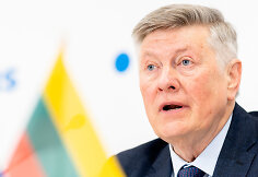 Artūras Paulauskas