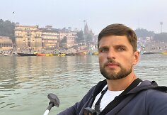 Gangos upe Vilius plaukė su i&scaron; Lietuvos atsiskraidinta baidare
