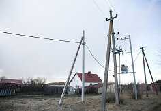 Elektros laidai prie nuosavų namų