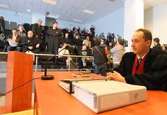 Riau&scaron;ių bylos nagrinėjimas
