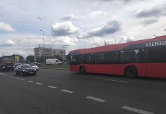 Autobuso manevrai Pilaitės prospekte