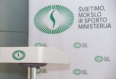 &Scaron;vietimo, mokslo ir sporto ministerijoje pasira&scaron;yta atnaujinta Lietuvos &scaron;vietimo ir mokslo &scaron;akos kolektyvinė sutartis