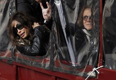 &bdquo;Aerosmith&ldquo; vokalistas Stevenas Tyleris (kairėje) ir bosistas Tomas Hamiltonas