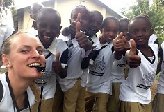 Maratonininkė Monika Juode&scaron;kaitė Tanzanijoje