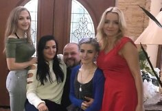 Svetlana ir Egidijus su dukromis