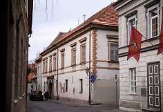 Namas Bernardinų gatvėje