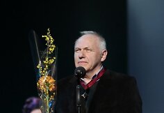 Auksiniai scenos kryžiai 2016 m.