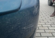 P.Galkontaitės automobilio &bdquo;Mazda 3&ldquo; nubrozdintas bamperis.